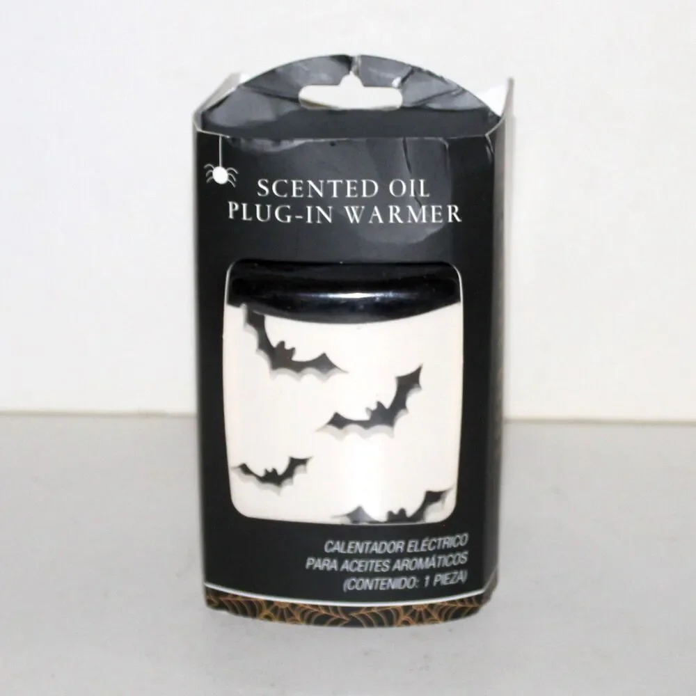 Bed Bath & Beyond Scented Oil Plug In Warmer White Ceramic Bats Halloween cutout